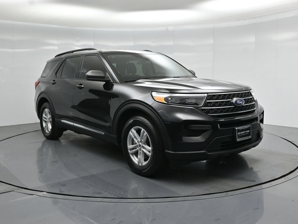 Certified 2024 Ford Explorer XLT RWD image 50