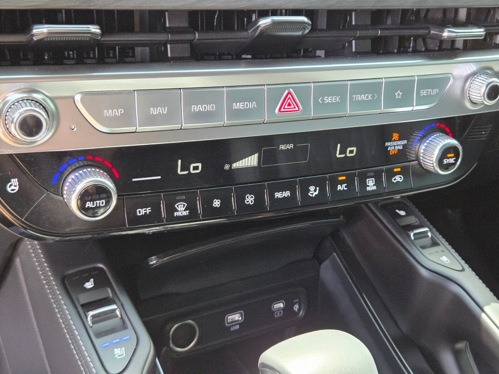 Used 2025 Kia Telluride EX X-Line AWD/4WD image 24