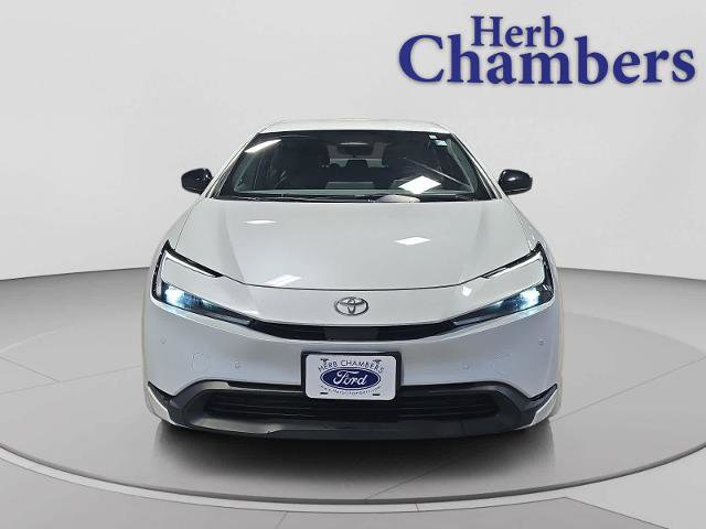 Used 2023 Toyota Prius LE AWD/4WD image 2