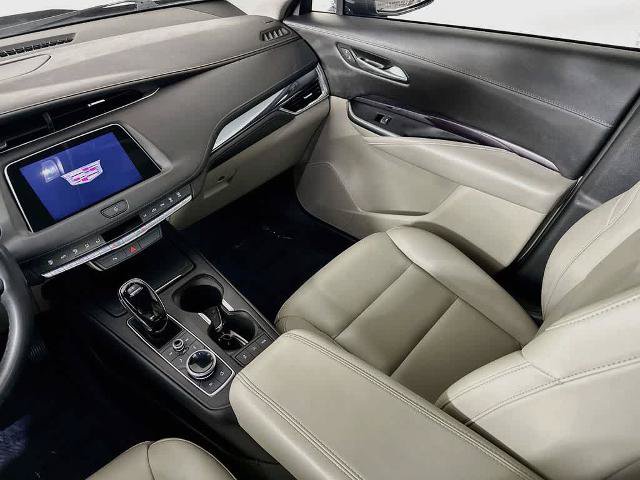 Used 2023 Cadillac XT4 Luxury FWD image 11