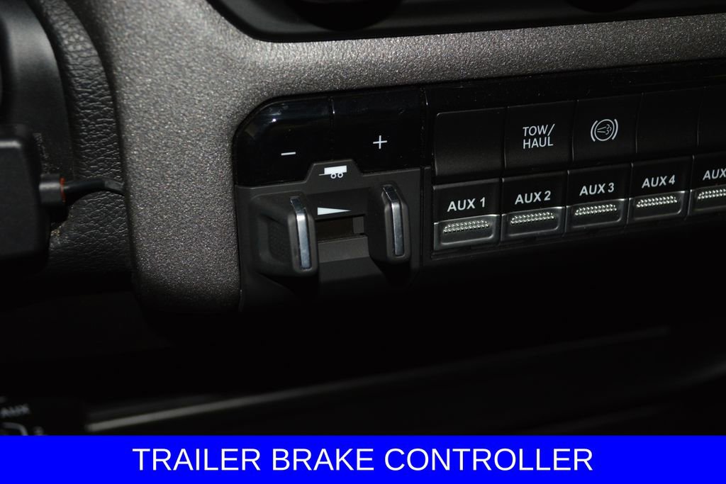 Used 2022 RAM 2500 Tradesman w/ Chrome Appearance Group AWD/4WD image 21