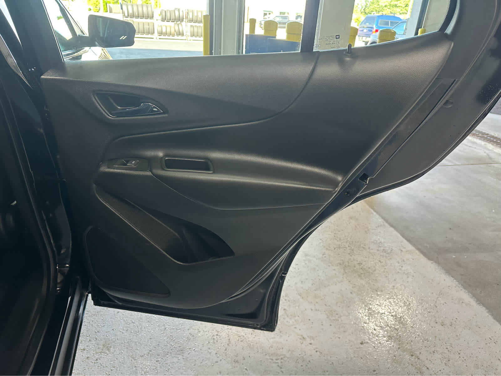 Used 2022 Chevrolet Equinox LT AWD/4WD image 38