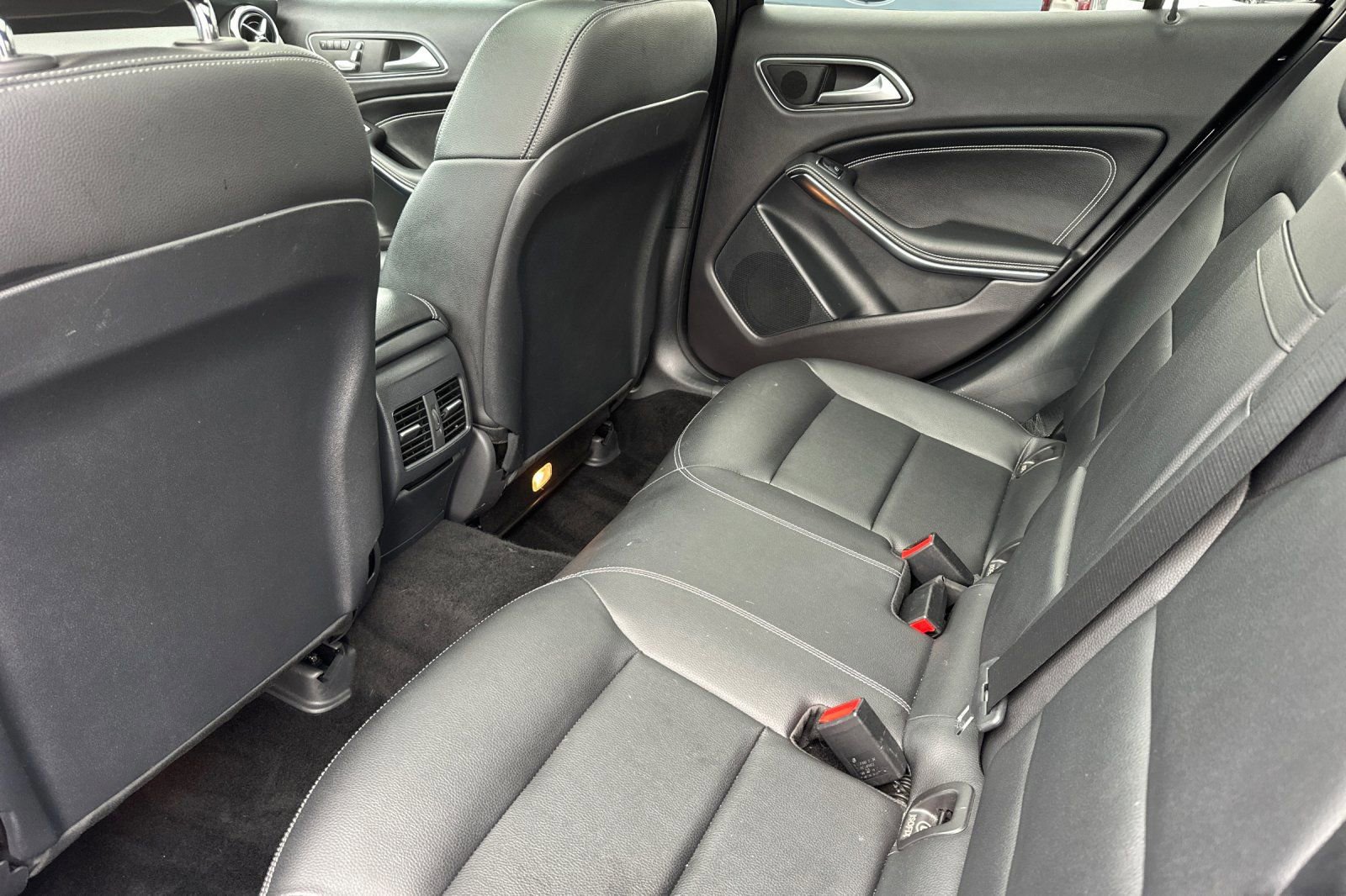Used 2019 Mercedes-Benz GLA 250 image 14