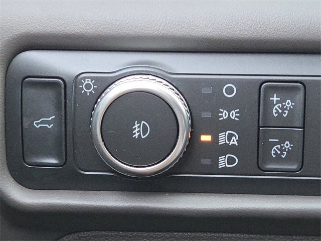 Certified 2022 Ford Explorer Platinum w/ Equipment Group 601A image 24