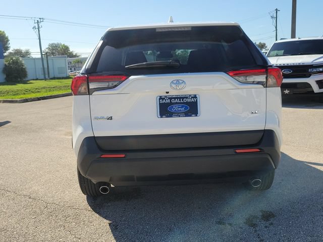Used 2025 Toyota RAV4 LE FWD image 5