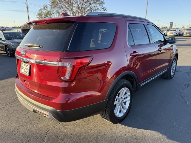 Certified 2017 Ford Explorer XLT w/ Equipment Group 201A image 3