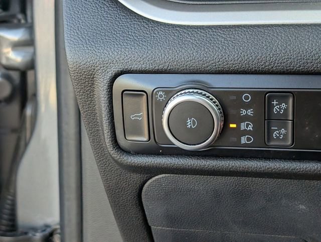 Certified 2022 Ford Explorer XLT w/ Equipment Group 202A image 27