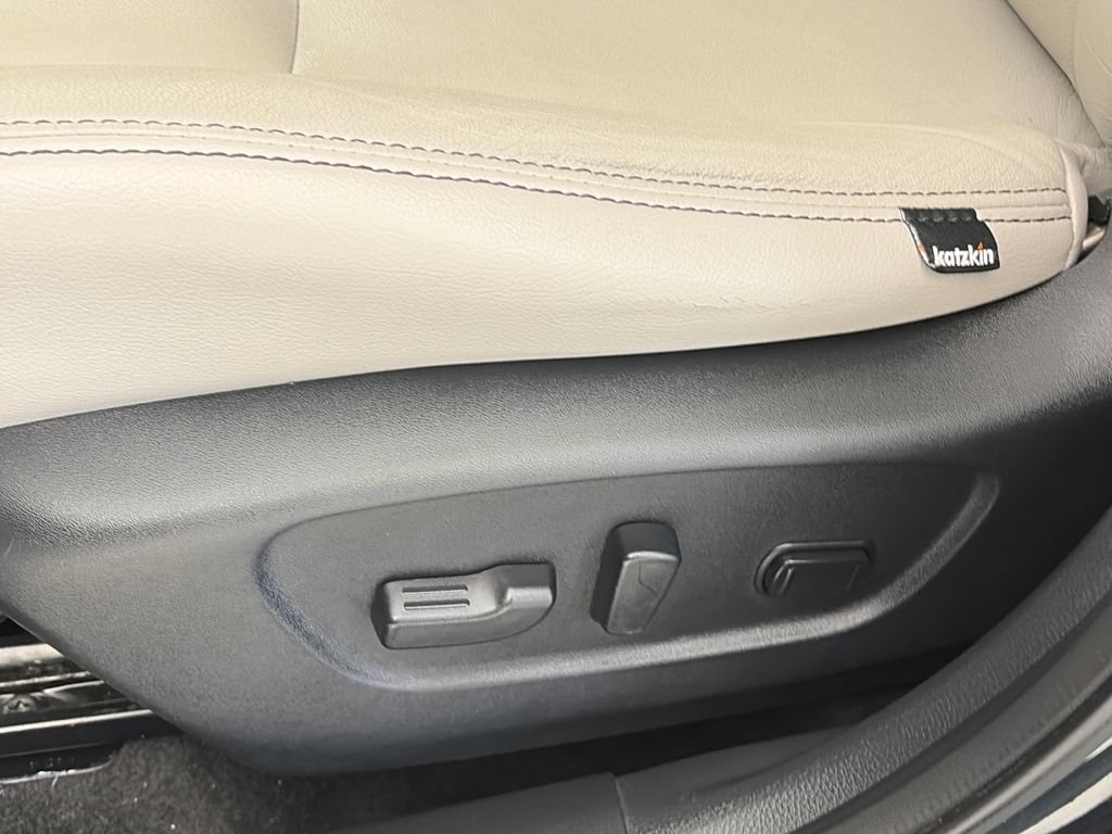 Used 2019 Nissan Rogue SL AWD/4WD image 26
