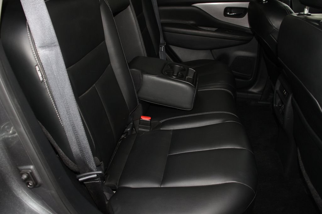 Used 2023 Nissan Murano SV FWD image 25