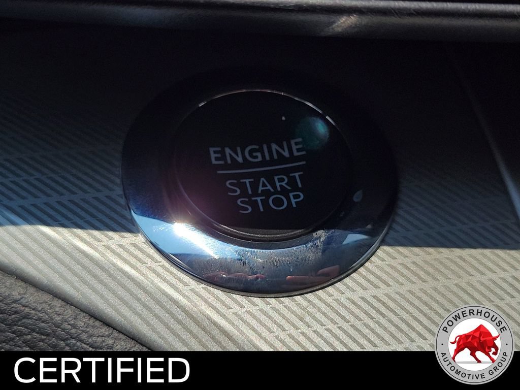 Certified 2022 Ford Explorer XLT w/ Equipment Group 202A RWD image 38