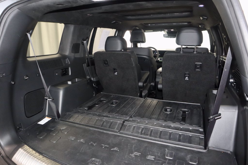 Used 2025 Hyundai Santa Fe Calligraphy AWD/4WD image 14