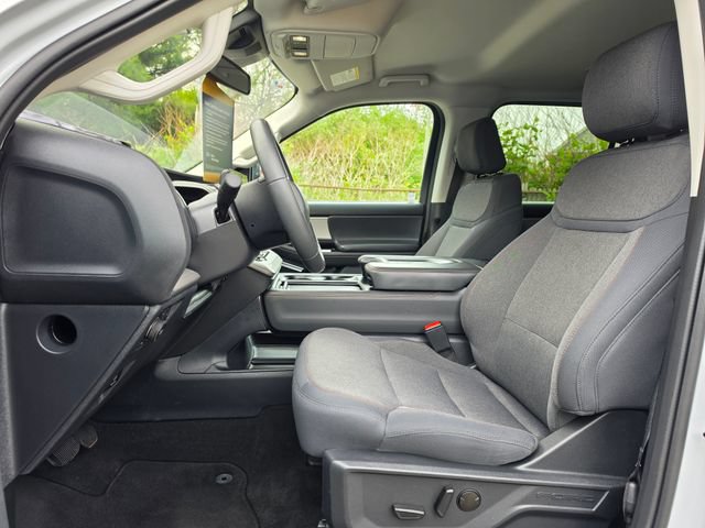 Certified 2025 Ford Expedition Active AWD/4WD image 13
