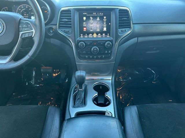 Used 2017 Jeep Grand Cherokee Altitude image 16