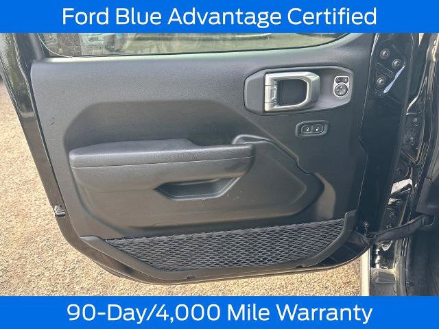 Used 2023 Jeep Gladiator Rubicon w/ Cold Weather Group AWD/4WD image 14