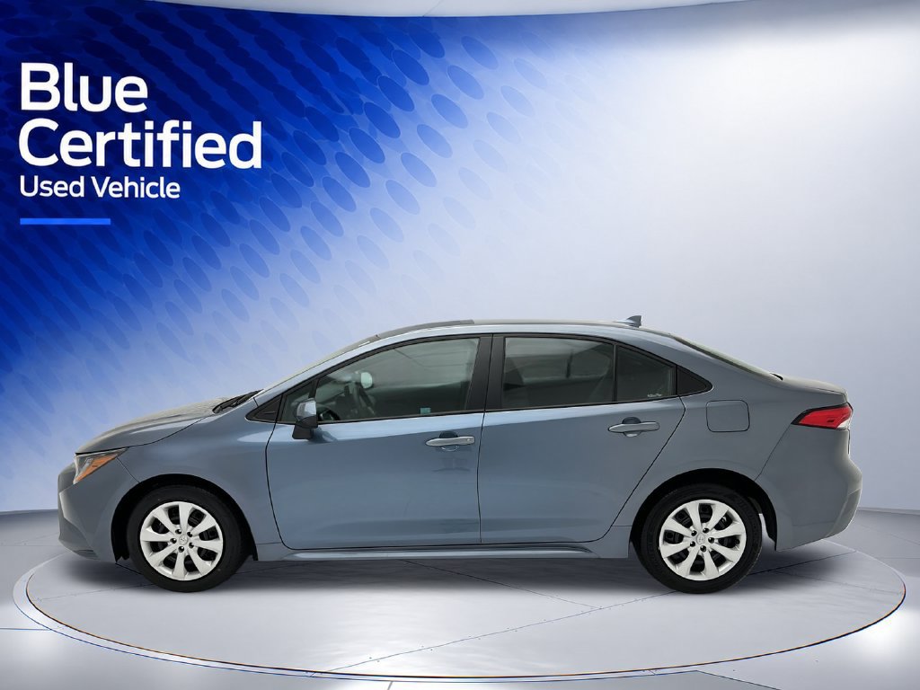 Used 2025 Toyota Corolla LE FWD image 8