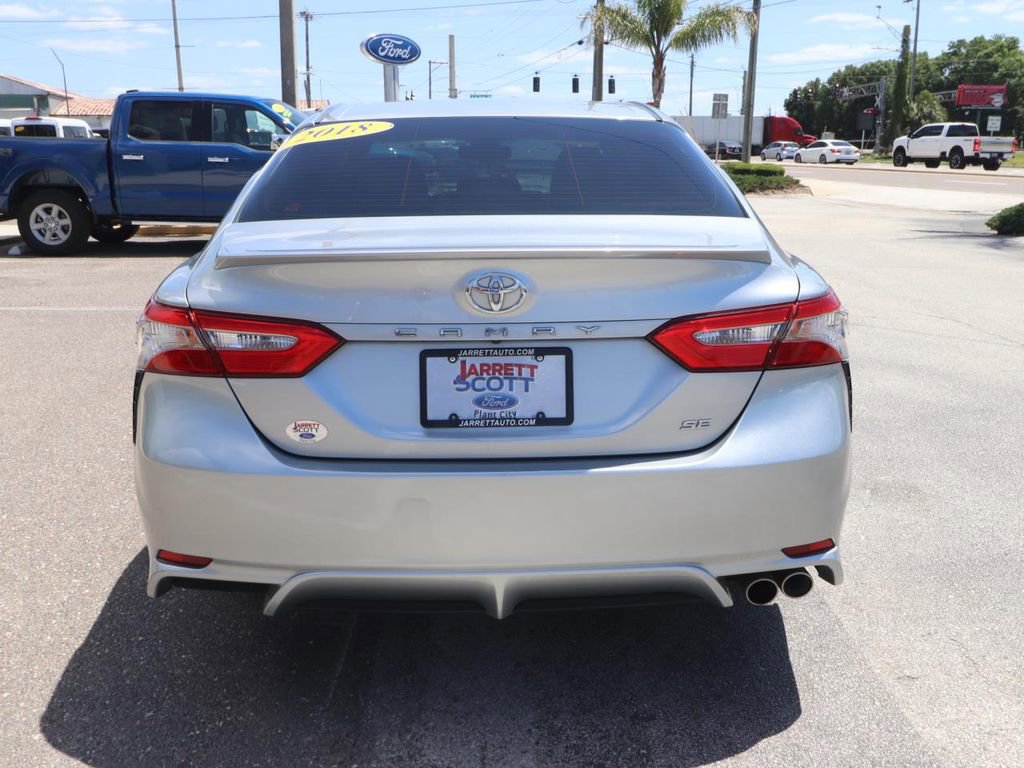 Used 2018 Toyota Camry SE FWD image 10