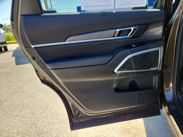 Used 2021 Kia Telluride EX w/ EX Premium Package FWD image 14