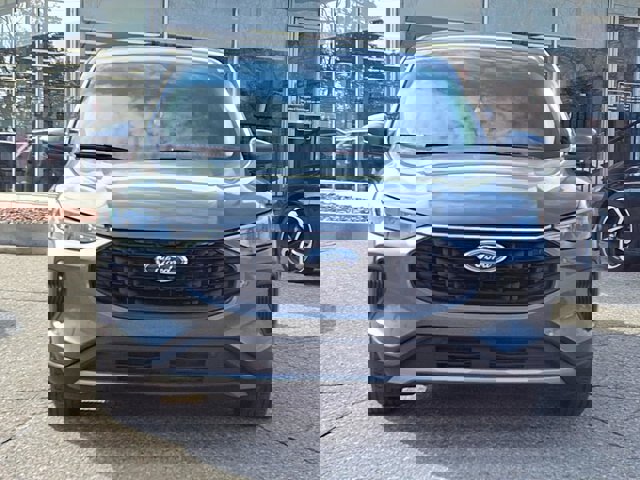 Certified 2023 Ford Escape Active w/ Tech Pack #2 image 4