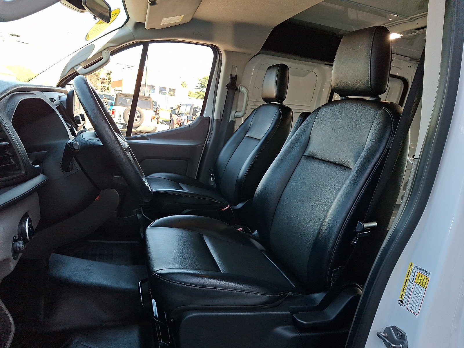 Certified 2020 Ford Transit 250 Low Roof RWD image 15