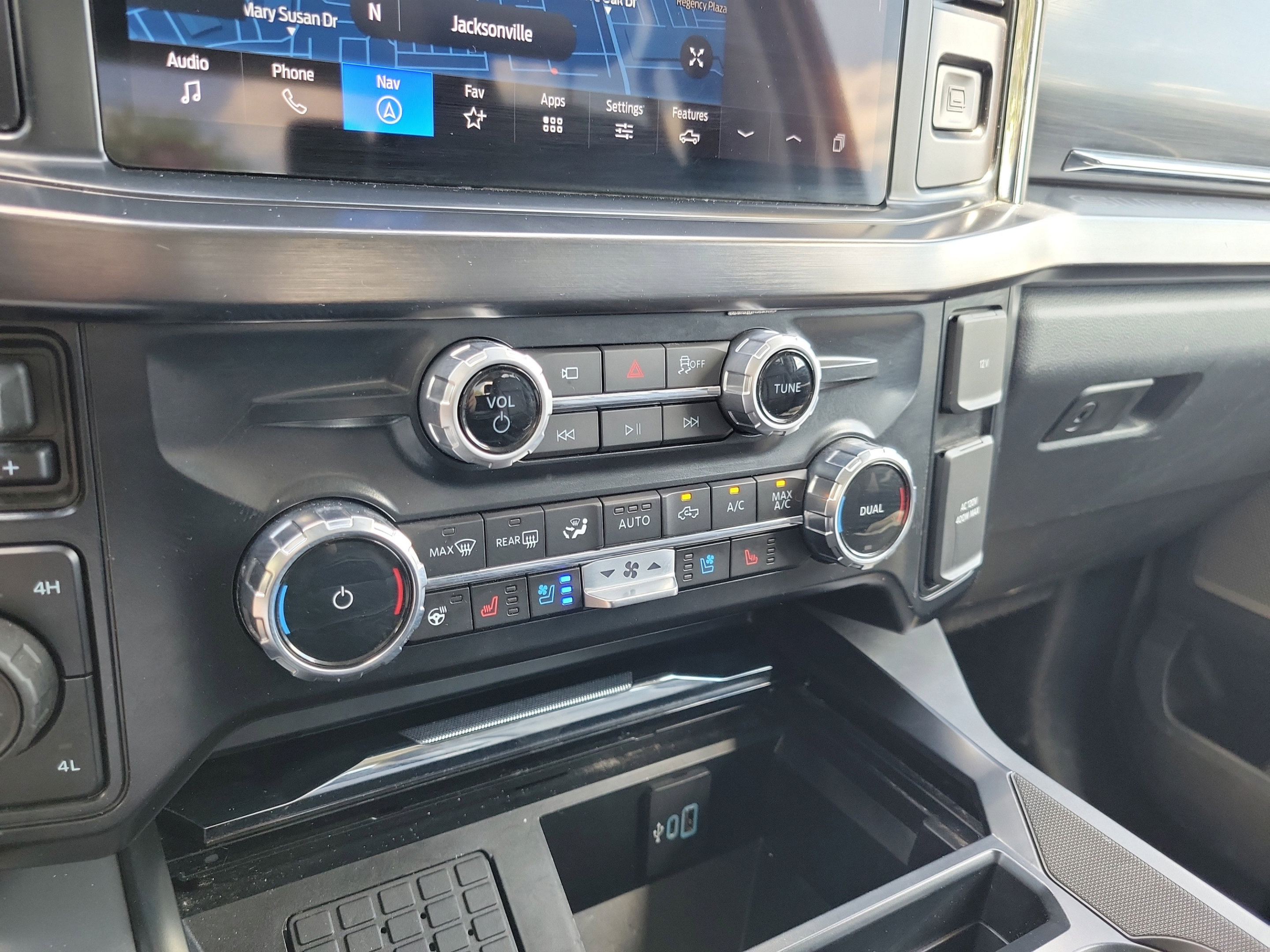 Certified 2026 Ford F250 Lariat AWD/4WD image 30