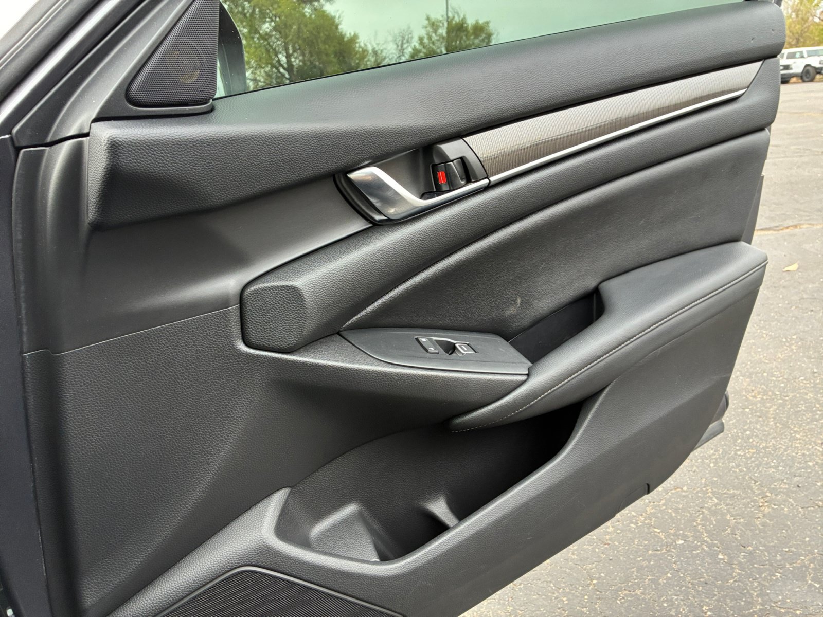 Used 2019 Honda Accord Sport image 16