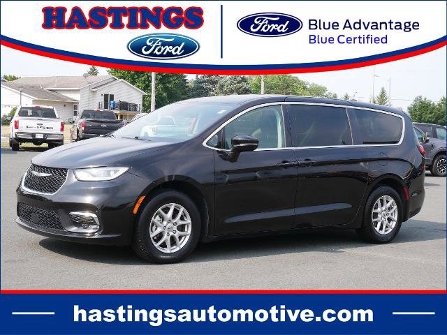 Used 2024 Chrysler Pacifica Touring-L