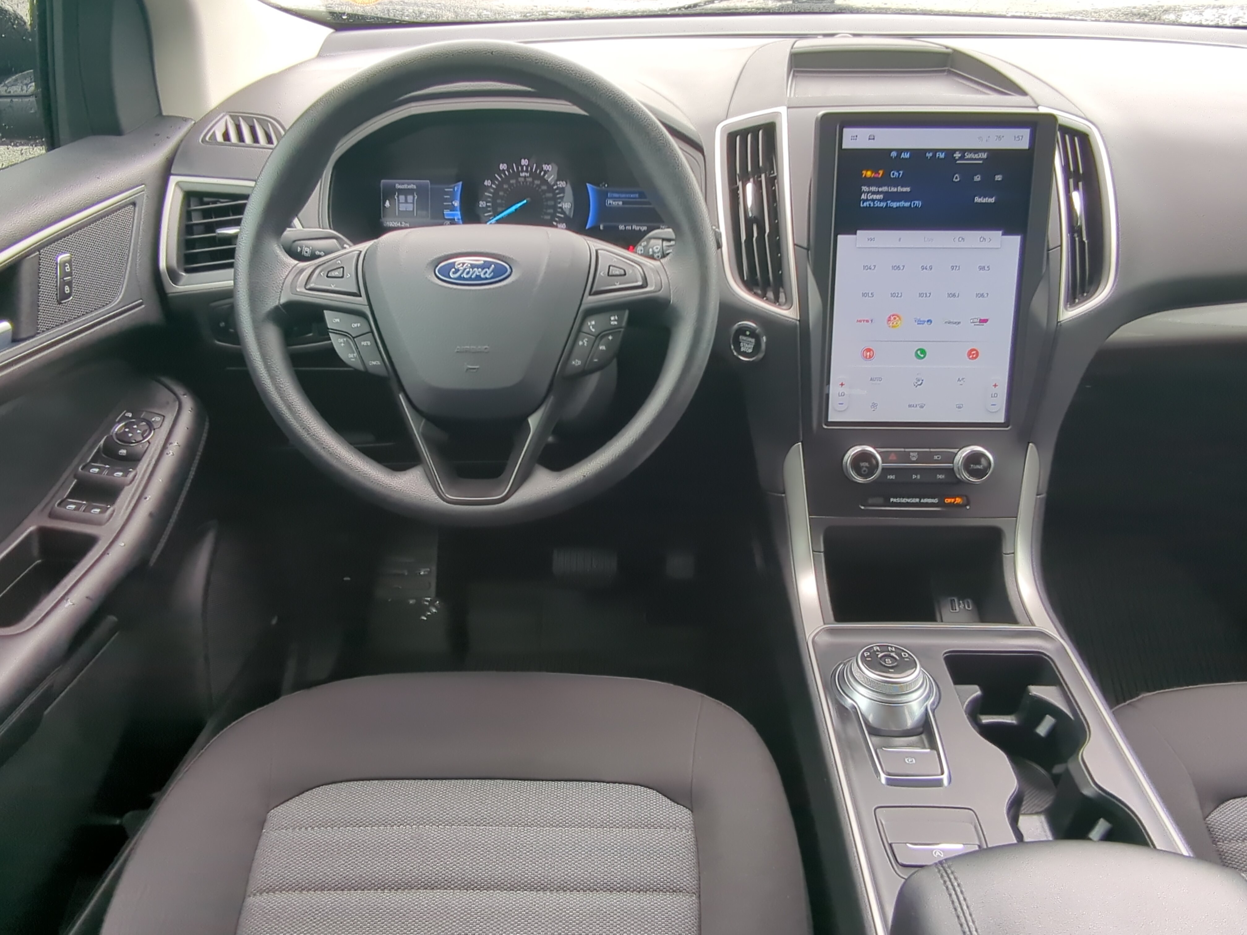 Certified 2024 Ford Edge SE w/ Black Appearance Package AWD/4WD image 14