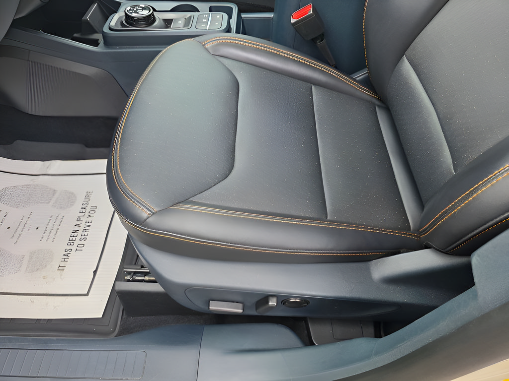 Certified 2025 Ford Maverick Tremor AWD/4WD image 18