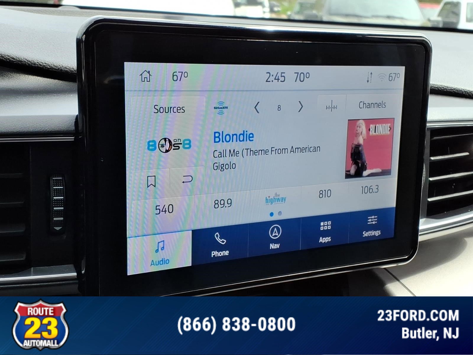 Certified 2022 Ford Explorer XLT w/ Equipment Group 202A AWD/4WD image 18