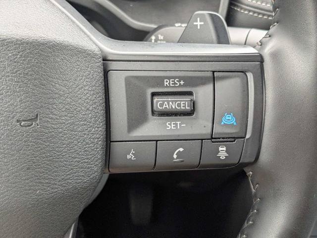 Used 2025 Nissan Rogue SV FWD image 27