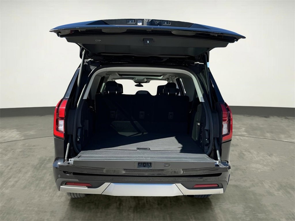 Certified 2025 Ford Expedition Max Platinum image 23