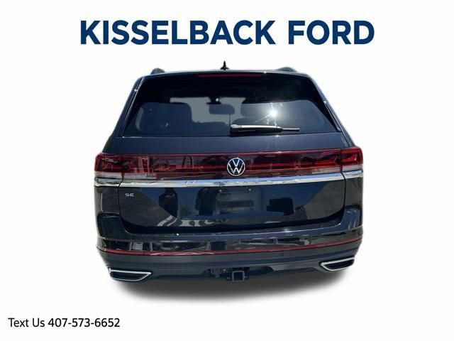 Used 2024 Volkswagen Atlas SE FWD image 4
