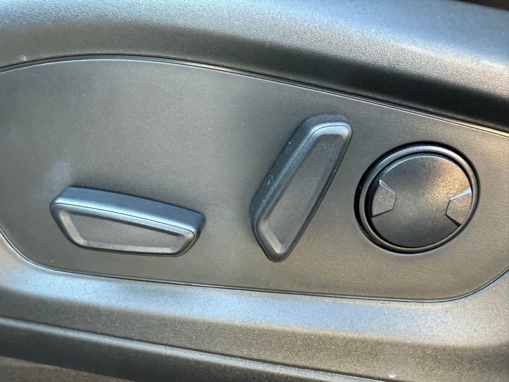 Certified 2022 Ford Explorer Platinum w/ Equipment Group 601A image 24