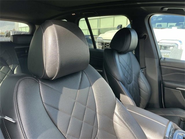 Used 2024 BMW X5 sDrive40i w/ Premium Package image 33