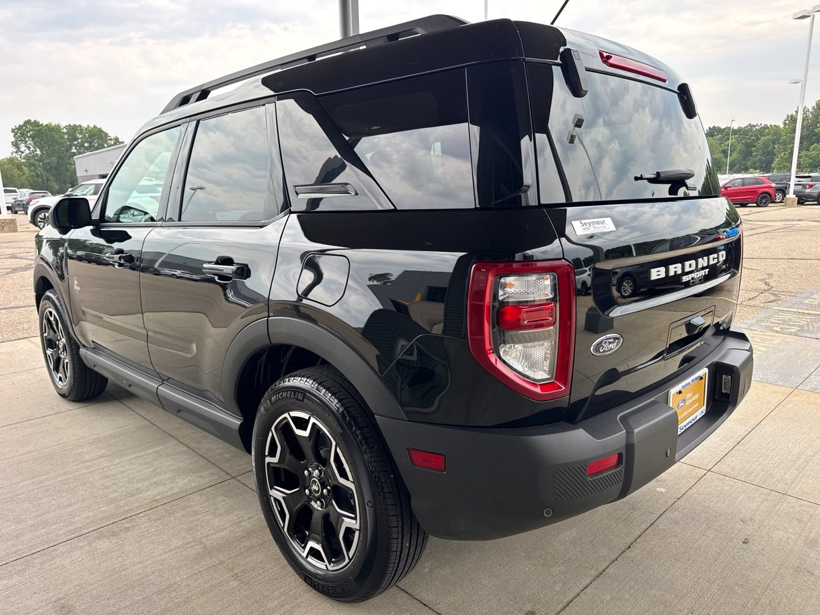 Certified 2025 Ford Bronco Sport Outer Banks w/ Outer Banks Tech Package+ AWD/4WD image 5
