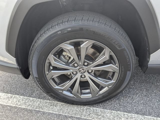 Used 2022 Toyota RAV4 XLE Premium AWD/4WD image 30