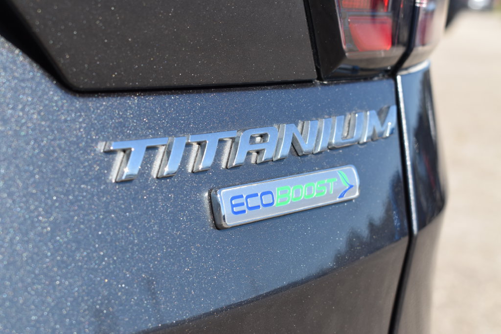 Certified 2018 Ford Escape Titanium FWD image 11