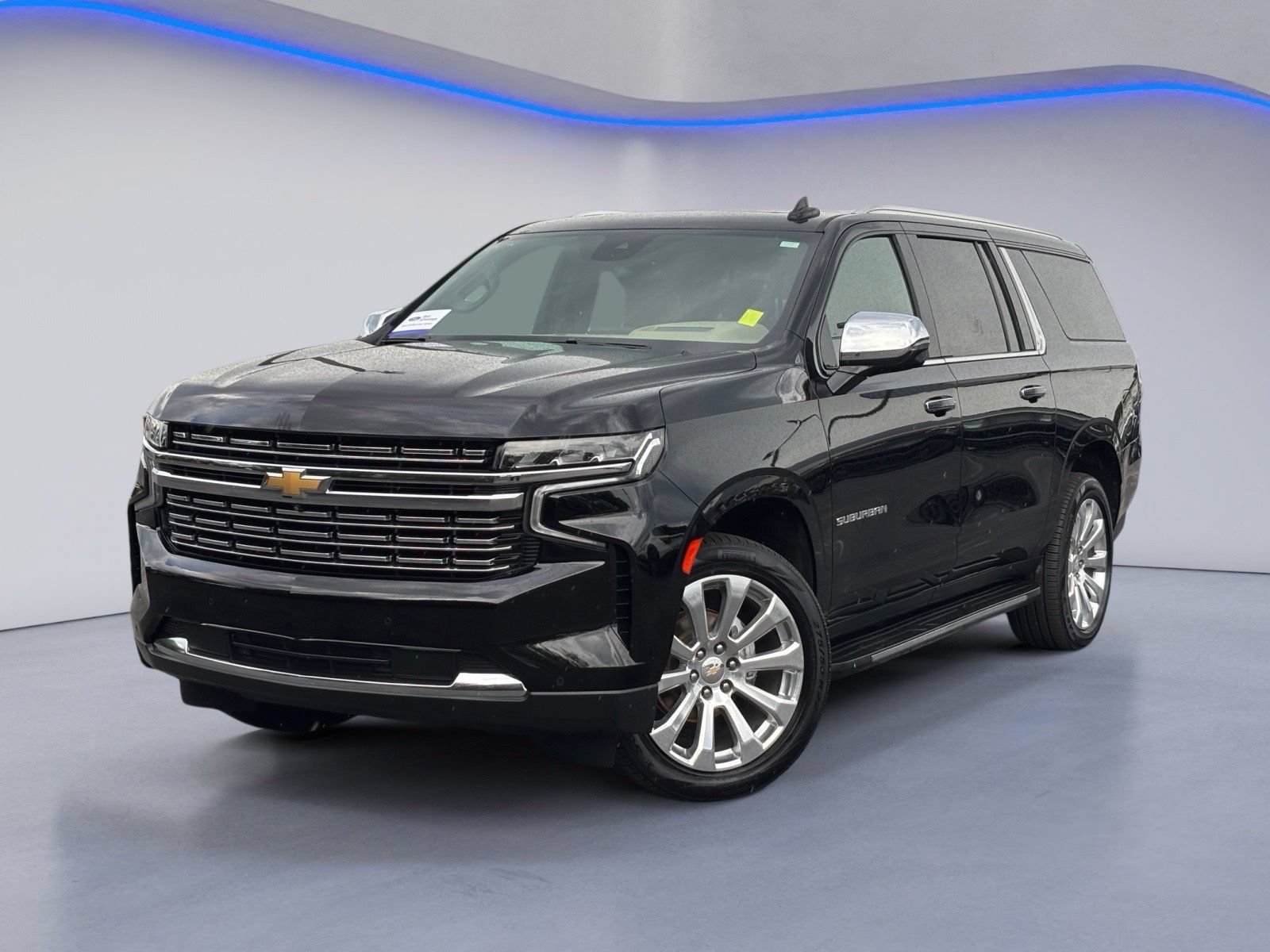 Used 2023 Chevrolet Suburban Premier w/ Premium Package 2 AWD/4WD video 2