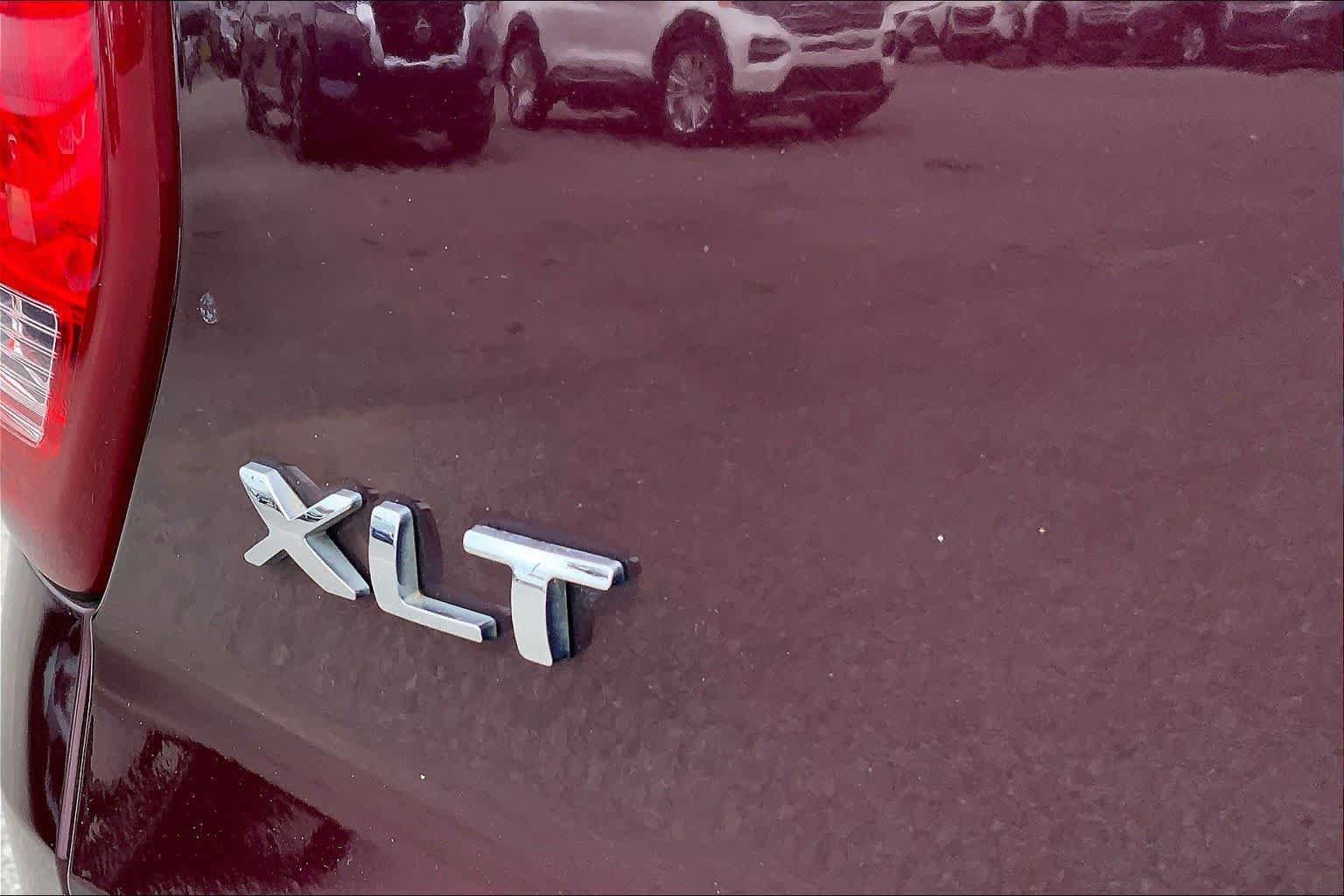 Certified 2019 Ford Explorer XLT w/ Equipment Group 202A FWD image 10