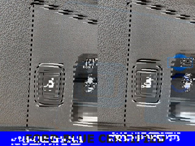 Used 2019 Cadillac XT4 Premium Luxury w/ Cold Weather Package image 20