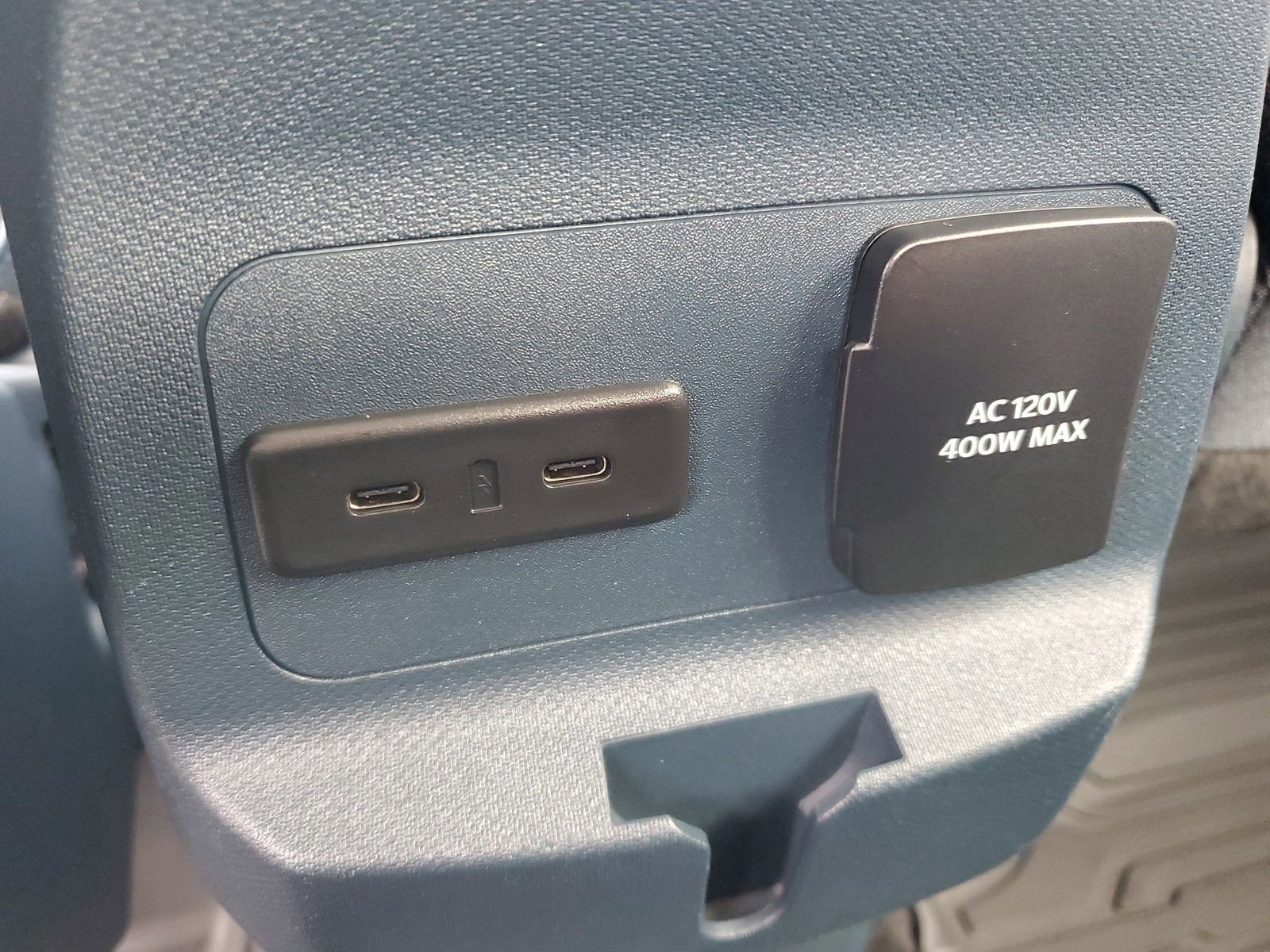 Certified 2025 Ford Maverick XLT w/ Equipment Group 301A AWD/4WD image 10