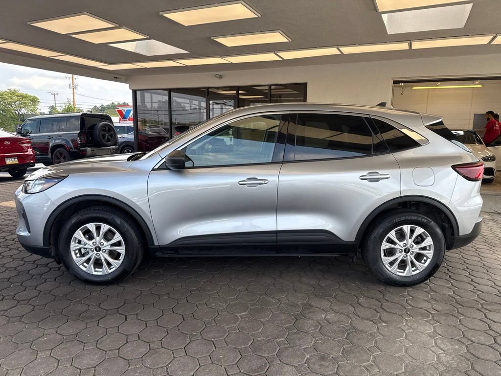 Certified 2023 Ford Escape Active AWD/4WD image 9