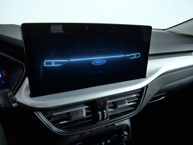 Certified 2025 Ford Escape Platinum AWD/4WD image 17