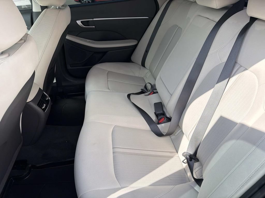 Used 2025 Hyundai Sonata SEL FWD image 19