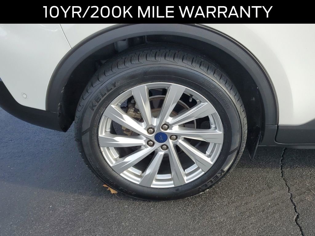 Certified 2022 Ford Escape Titanium w/ Titanium Elite Package image 5