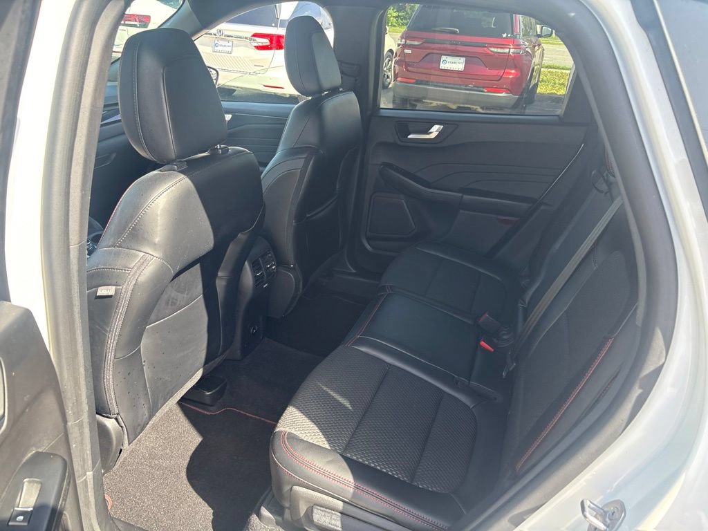Certified 2023 Ford Escape ST-Line w/ Tech Pack #1 FWD image 8
