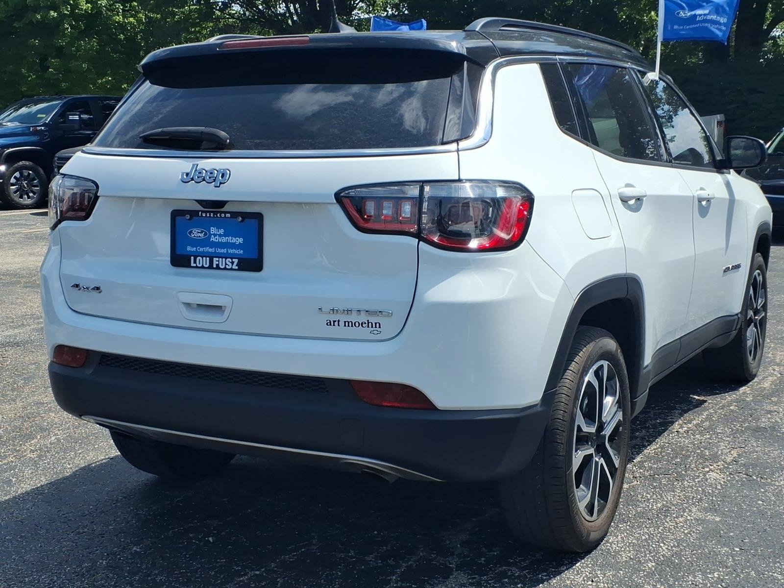 Used 2023 Jeep Compass Limited AWD/4WD image 3