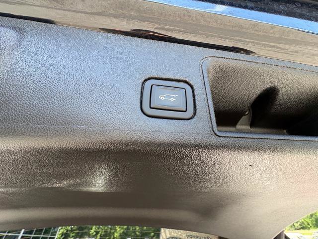 Used 2023 GMC Terrain SLE w/ Driver Convenience Package AWD/4WD image 37