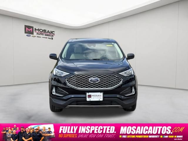 Certified 2024 Ford Edge SEL w/ Convenience Package AWD/4WD image 2