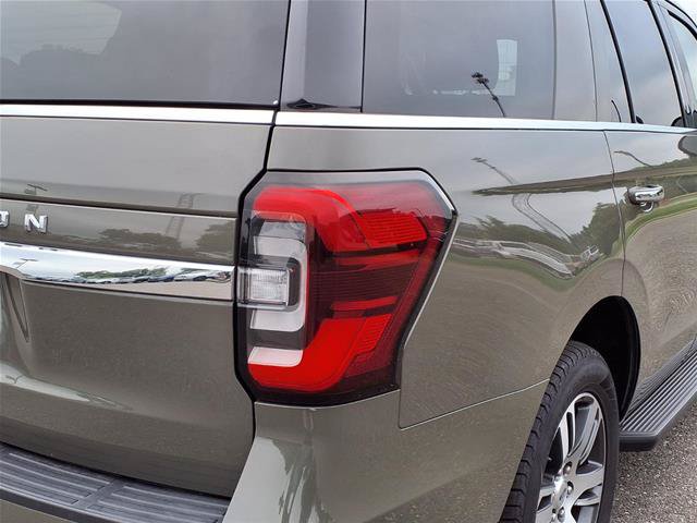 Certified 2024 Ford Expedition Limited AWD/4WD image 19